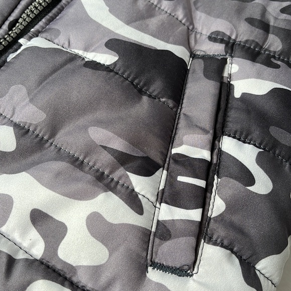 AQ Boys Camouflage Fleece Lined Winter Gray Black Faux Shearling Hood Zip Front - Picture 6 of 7